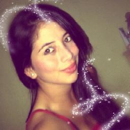 *Soy una Chica Socialble..espontanea..creativa...me gusta la naturaleza...Romantica a full..Sensible y Sentimental.Amo a 2 HOMBRES Alessandro&Andrés♥