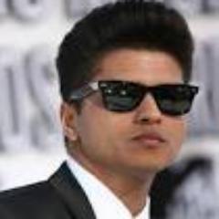 I LOVE:
Bruno Mars
Eating
Sleeping
I AM:
Small
Chubby
Not that Girlish