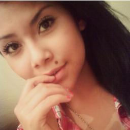 'ALEJANDRA* (Embaggiotizada) 
Por esas chavas que nos morimos por Franccesco! *u*
