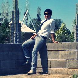 trabajador esforzado estudiante de ingenieria, hombre de familia, todo para salir adelante junto a quienes amo