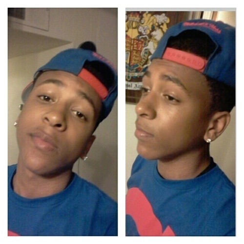 Just tryna get it anyway I can! #FreeTHamp ! | #TeamLoyal | |#TeamReal | |#BrosBeforeHoes| '13 Belleville Senior| #Instagram : J_Strode 
R.I.P #TC