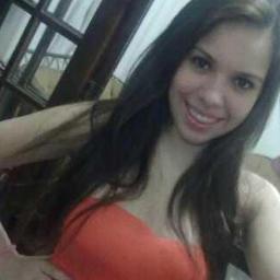 Ela é um poço de qualidade e defeito, e cada jeito dela é uma emoção...