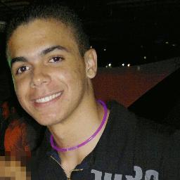 Escritor dos meus poucos pensamentos e  correndo atrás dos meus objetivos.