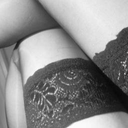 DonnaMaledetta's profile picture. Adicta a los pecados, música, vodka y a perderme por ahí.
En una relación complicada con Paccioli, pero creo que con el tiempo el amor llegará...