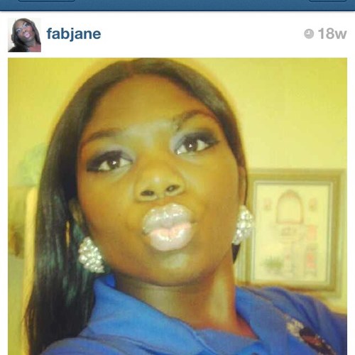 A girl who was born in pearls #TeamGemini :) * A Jesus lover * A twin* Team 3 F's- #TeamFit #Followback* TeamFab*