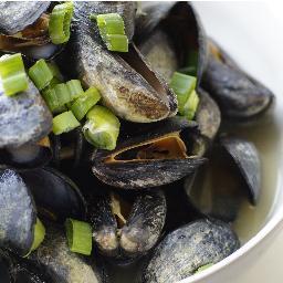 LutoNiNanay's profile picture. (Mom's Cuisine) A wife to Z,  a mom to baby A and a wannabe chef. So far I'm having the time of my life.