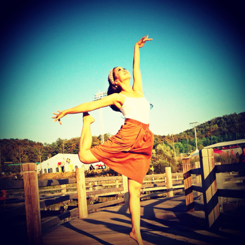 yovikadewi's profile picture. live life to the fullest ♡
