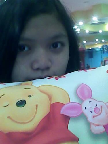 I'm just a simple teenager, I love to listen to music, hang out w/ my friends and surf the net.. :)