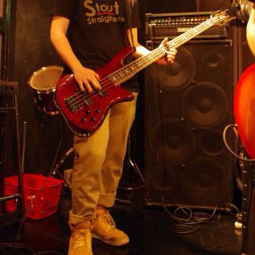 音楽専用垢/Bass/ロックとか、なんだとか… 一緒に創作、しません？w ﾘﾌﾟ頂ければリフォします。と思います。
