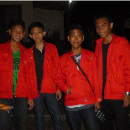 i'm theo.
i'm 18 yrs old.
i live at jakarta, indonesia.
just follow me and i will folback ..
Gbu :)