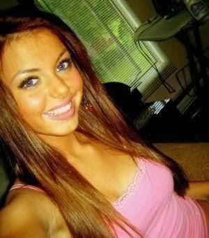 Young free and single!
Love to party with girls!
Fuck relationships.....This girl just wants to have fun ;)