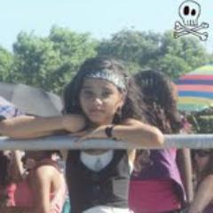 larissacunha17's profile picture. 