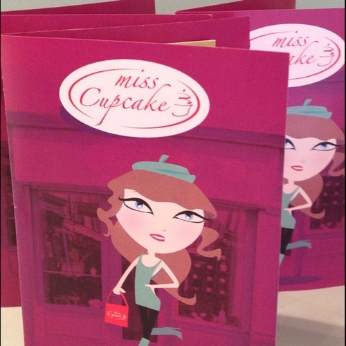 Miss Cupcake = 2 adresses  !
22 rue la vieuville paris 18eme ou 35 bis rue du roi de sicile paris 4eme