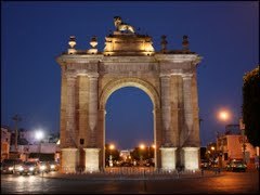 León es una región localizada en el oeste de Guanajuato, en México. Cuenta con 1´609,504 habitantes, es la septima en términos poblacionales en México.