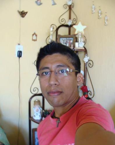 estudiante en rehabilitacion fiisca y lic en comunicacion ,,,...ysoy una persona sencilla amoroso que le gusta vivir dia adia porque solo se vive solo por hoy..