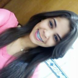 16 anos,Escorpiana,Chocolatra,Dorminhoca, Animada e Divertida,ROCK N ROLL ;]