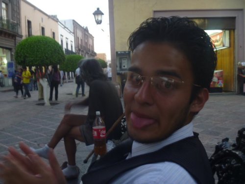Nací en Guadalajára Jalisco y toda mi vida e estado en el hermoso estado de Queretaro se que para conseguir lo que quiero la mejor forma de obtenerlo es luchar