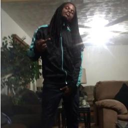 SqoopFranswa's profile picture. Same ol Shit just different day #onmygrownmanshty