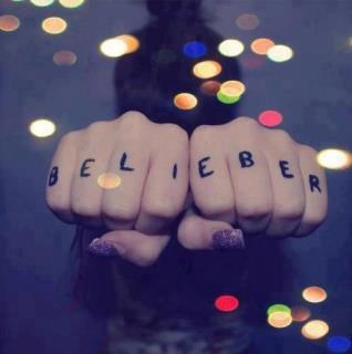 100% BELIEBER @JustinBieber Te amo sos mi vida . ♥.♥ Follow me ! please bitch i'm belieber...... oohh yeah haha ELMO SABE DONDE VIVES ...A SI QUE SEGUIME:)