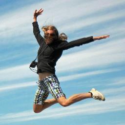 Sports addict, love to watch series, Katzenjammer fan, Hannah Waddingham fan