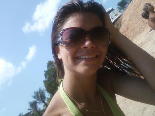 Minhaaa magrela linda que eu amoo de mais 33 Espero que nossa amizade seja eterna sua chaata / @ManoelaLima5