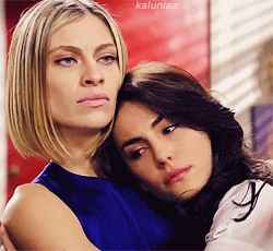 “Sabe… Eu ainda carrego comigo as lembranças dos seus sorrisos.” @melfronckowiak