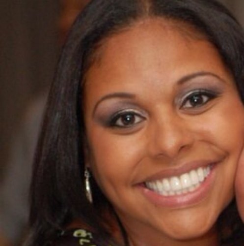 aballa0827's profile picture. Interest include nonprofit, philanthropy, social enterprises, financial literacy, education. University of Chicago, economic BA   widow