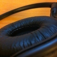 loves music & arts, hi-def & stereophonic...