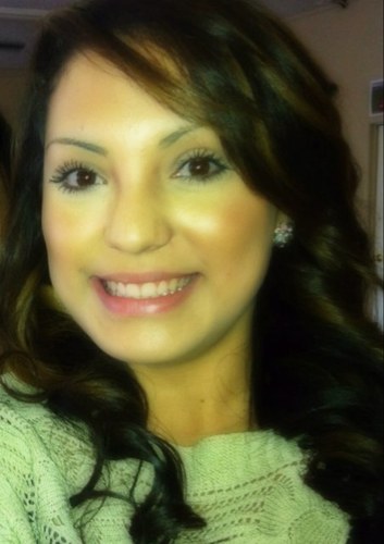“A wise girl kisses but doesn't love, listens but doesn't believe, and leaves before she is left.”