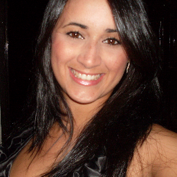 Sou como você me vê.
Posso ser leve como uma brisa ou forte como uma ventania,
Depende de quando e como você me vê passar.

(Clarice Lispector)