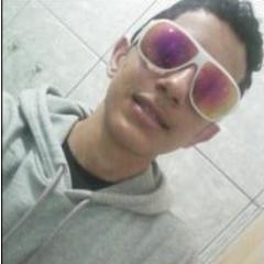 Pra que ter olhos #Verdes se o #Vermelho dos meus olhos vem da natureza ......