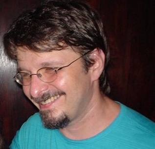 Biólogo, professor, pai. Alguém apaixonado por evolução!