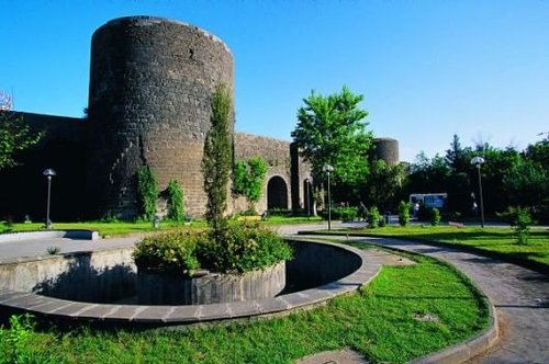 İnsan Hakları Derneği'nde yönetici