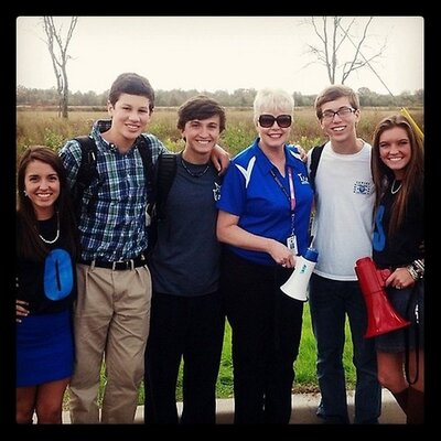 Profile Picture of Myra (@TheMyraSloan) on Twitter