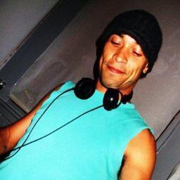 DJ/.Producer from Brazil living on London. Techno Sessions, Polymeric Records.