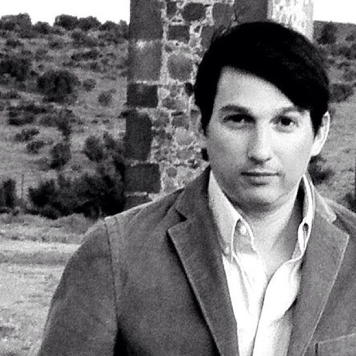 lcorona's profile picture. Las ruinas de mi mente imploran en subconsciente librarme de esta cárcel neuronal, que me mantiene atado a este sueño osado.....