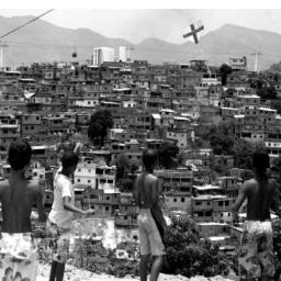 Na favela também tem carinh0 !