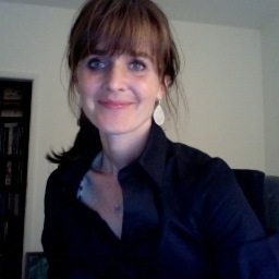 emmatapley's profile picture. 