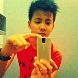 Stupid and easy-go-lucky. Not a good-looking person but it really feels good to look at me. I'm just a one cool person you gonna love! ;)