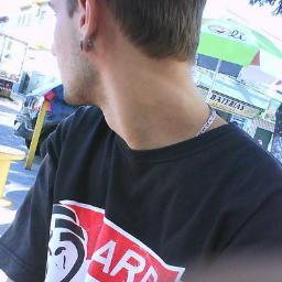 Com o mesmo avatar desde 2009