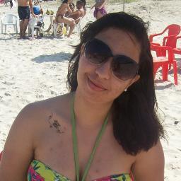 Paulistana, fisioterapeuta, missionária de Deus, apaixonada pela minha família e amigos.=)