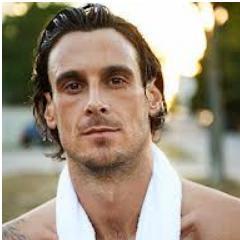 ChrisFauxKluwe's profile picture. I'm a punter and I think I'm tits.
