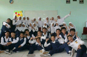 Account of 9E Class SMP Negeri 1 Kota Cirebon
We will share about our class. And you can call us as Jozzer's. Our guardian classes is Mrs.Riyani Purwita