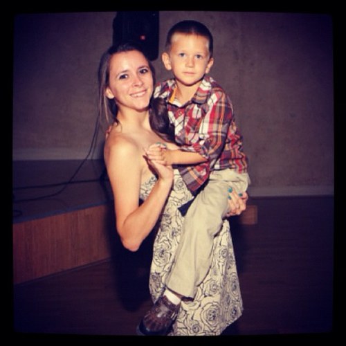 hayley_ashley's profile picture. I am the light of the world. Whoever follows me will never walk in darkness, but will have the light of life. - John 8:12