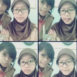 Unfollow this acc, and follow @nafisadeanaa the new one♥