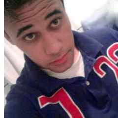 Extrovertido, 16 anos, ...São Paulino Fanático...E por aí Vai..Follow?!!