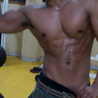 Badan hitam kekar. Doyan lobang.