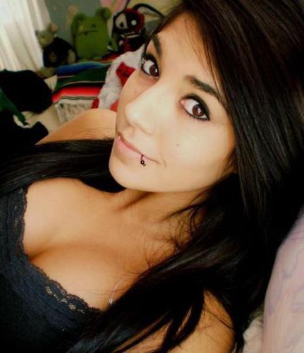 Hi.My name's Erica.Follow Me!