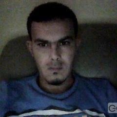 lemchounchi's profile picture. 