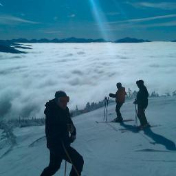 Investment Banker, Hospitality & Marketing Fan, MBA @NYUStern, grew up @mirrorlakeinn - I love to ski @skiwhiteface, windsurf, and do anything that moves fast